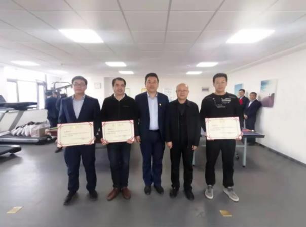 星空官方网页版-星空online(中国)
团委举办球类联谊比赛(图3)