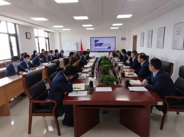 星空官方网页版-星空online(中国)
召开党委理论中心组集体学习会议(图2)