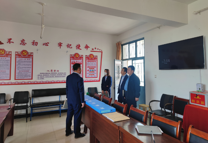 筑起安全墙 照亮乡村路——星空官方网页版-星空online(中国)
鼎力支持包抓共建村社文明创建工作(图9)